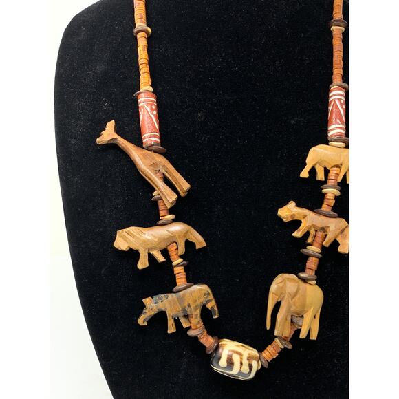 Vintage Carved Wooden Necklace Six Animal Theme Beaded 15" Long - Picture 4 of 7